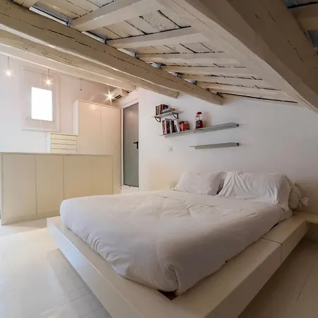Cappellari 4 - Fromhometorome Daire Roma